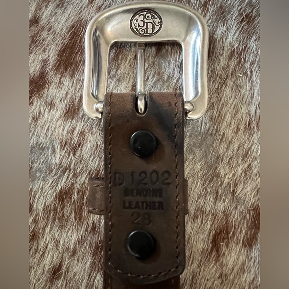 Boys size 28 leather western belt - Picture 2 of 5